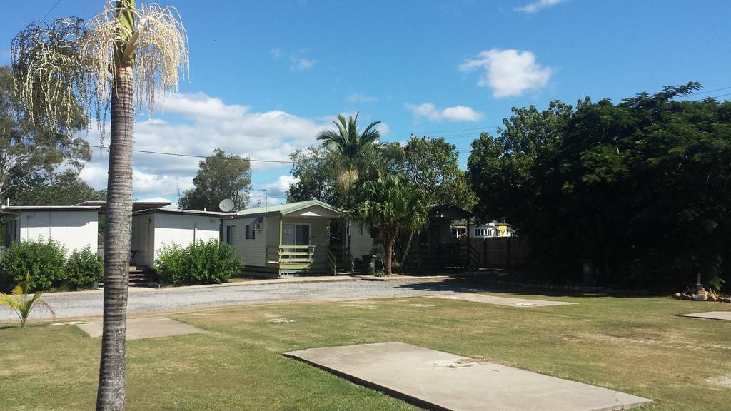 Bushchooks Travellers Village Bororen 외부 사진